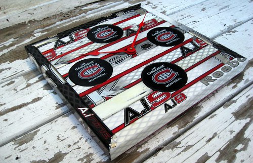 Hockey Puck & Stick Clock